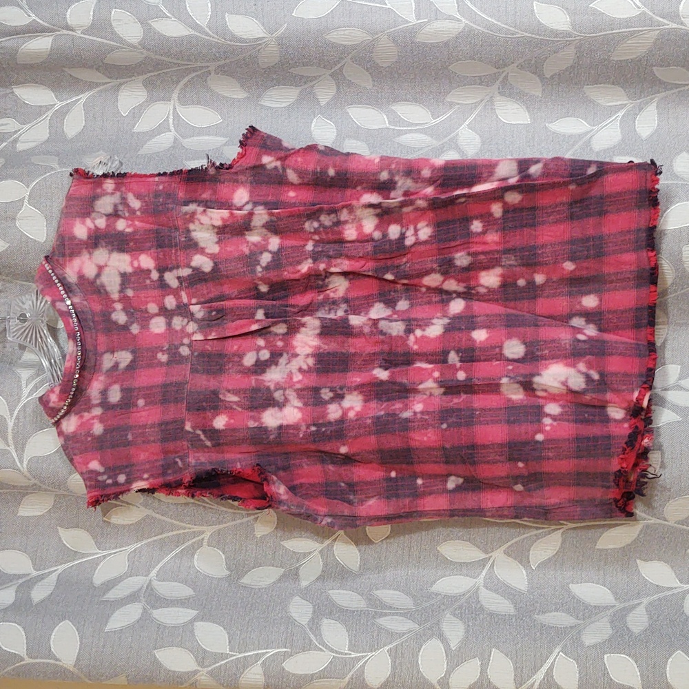 A Rare Bird Red and Black Plaid Sleeveless Button-Up Shirt size O/S - Picture 4 of 6